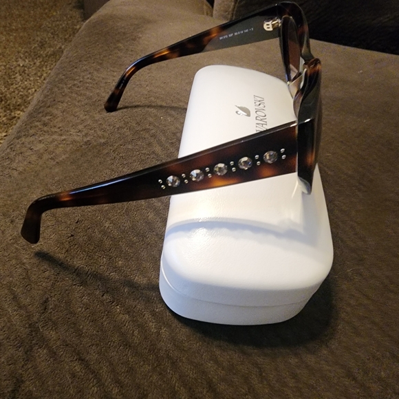 SWAROVSKI SUNGLASSES BRAND NEW - Picture 2 of 6